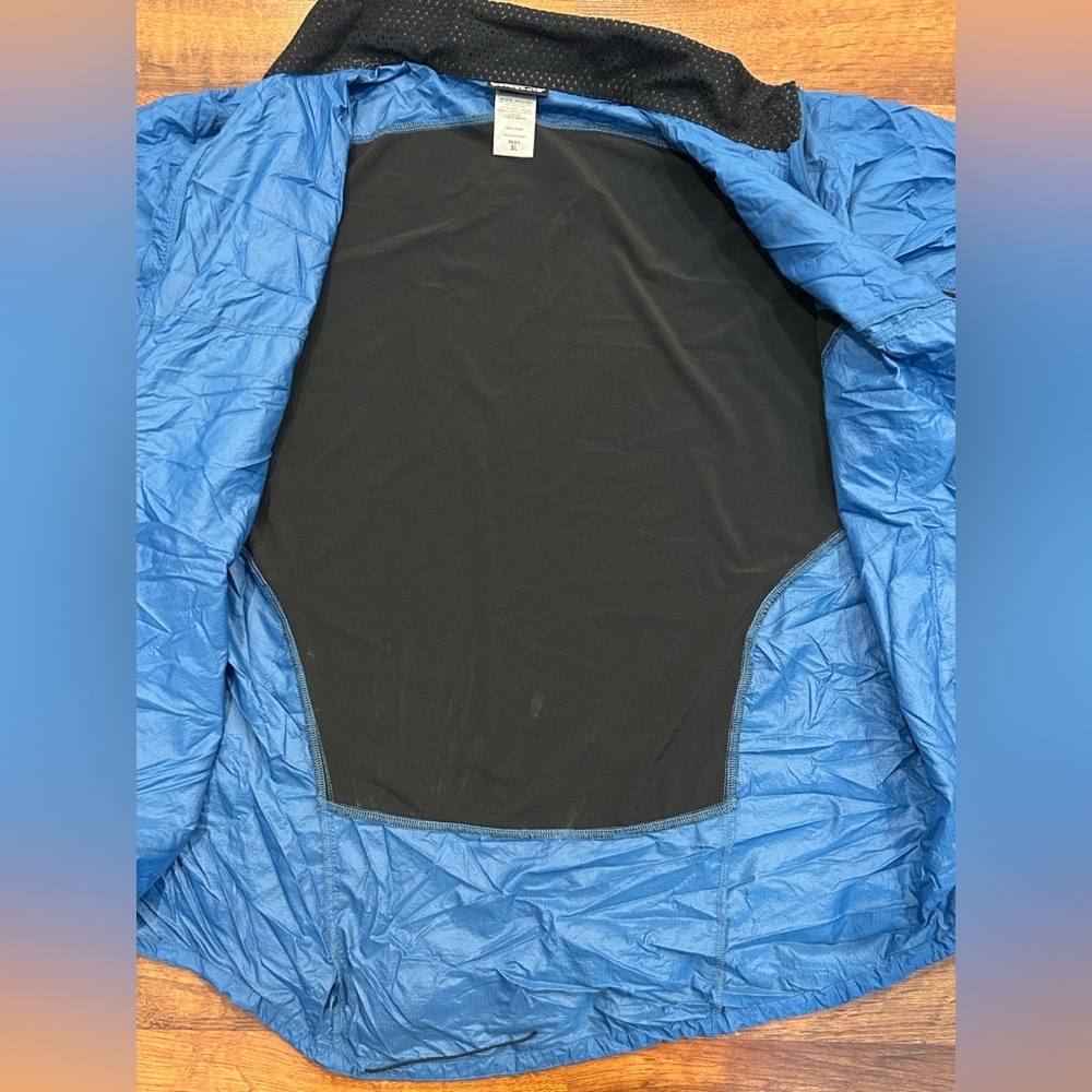 Patagonia Men's Nine Trails Jacket Blue Black Size XL Lightweight Packable - Picture 6 of 9